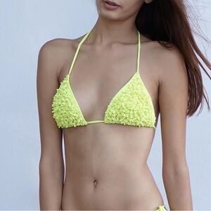 NWT DIVINO SEAS FUN TOP - YELLOW × SIZE M